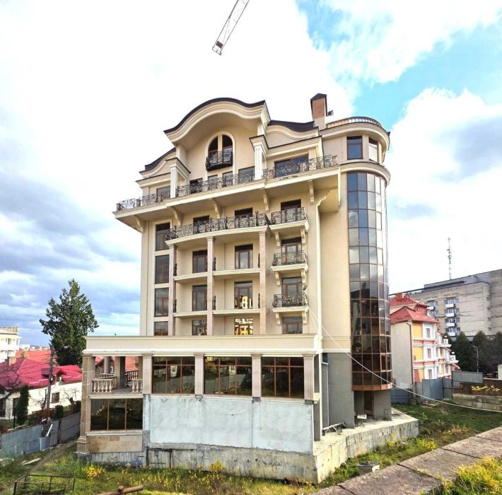 Новозбудований Готель в центрі курорту Трускавець Львівської області - фото 1