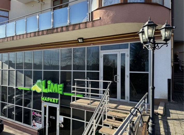 Продається комерційне приміщення по вул Крушельницької 151 м2 - фото 1