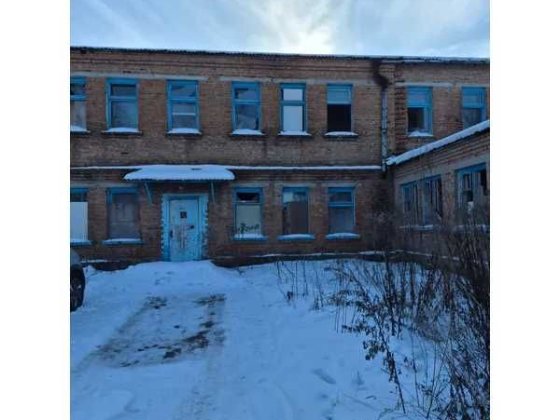 ПРОДАЖ - Нежитлова будівля, загальною площею 1408,1 кв.м. м. Хмільник Хмельник