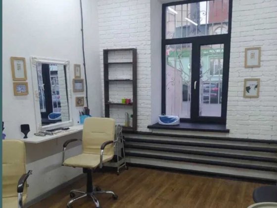 Продам перукарню приміщення центр здам оренда продаж бізнес Хмельницький