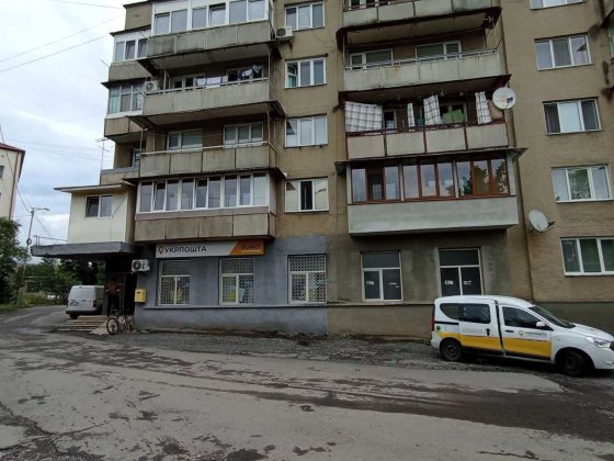 Вбудовані приміщення, пплощею 204,10 кв.м, Закарпатська обл., м. Хуст Хуст