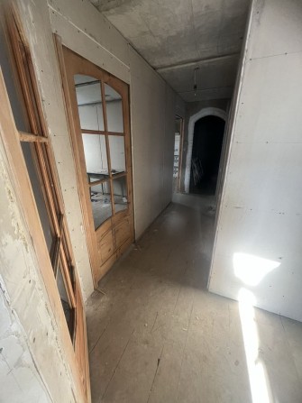 Продам квартиру+комерційне приміщення - фото 1