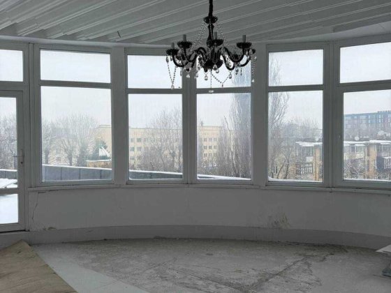 Приміщення з терасою. БЦ luxury. Фасад на вулицю Проскурівська Хмельницкий