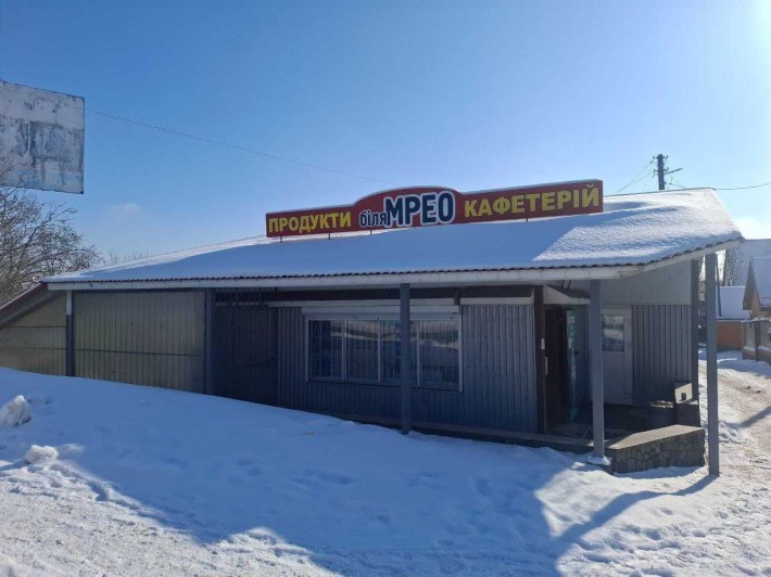 Продаж приміщення з територією у центрі міста на фасаді - фото 1