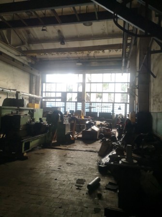 Продаж частини виробничо-складського приміщення 365м2 - фото 1