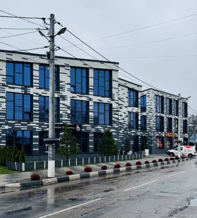 Приміщення 241 м² Окрема будівля (3 поверхи) Центр, Вигідна пропозиція - фото 1