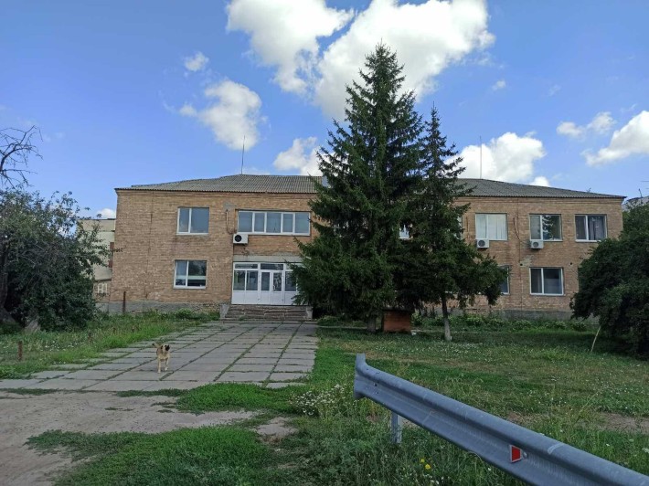 Продам здание 1000 м2. Под пищевой цех, клиника, магазин, школа. - фото 1