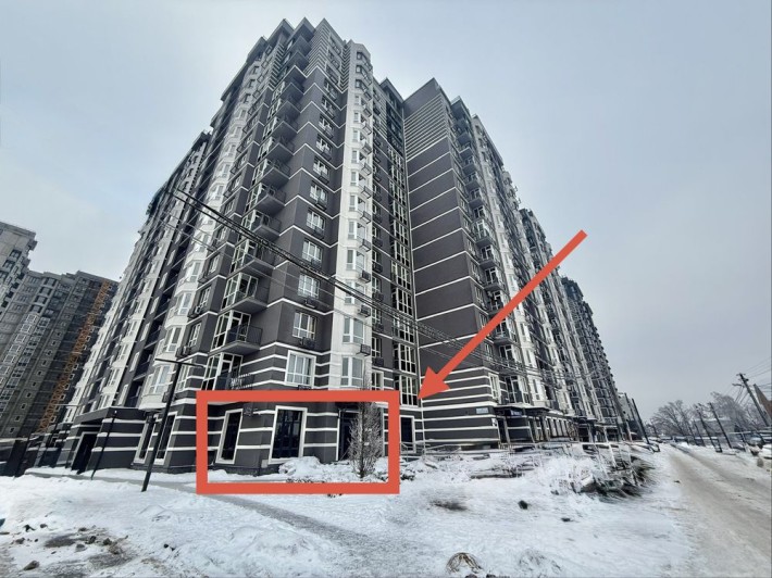 Продам фасадне кутове приміщення в ЖК Гранд Бурже - фото 1