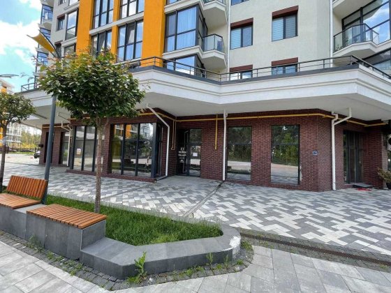 Продаж приміщення з орендарем! Буча