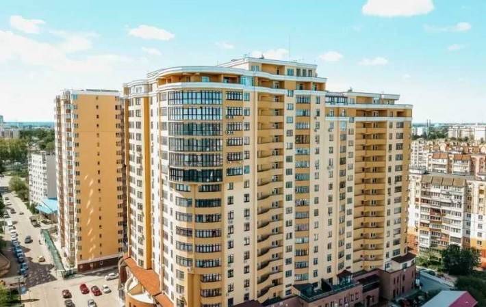 Продаж комерціїї, в самому центрі міста Вишневе. - фото 1