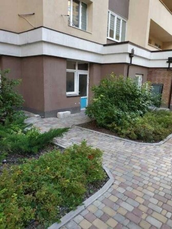 Продаж комерційного приміщення центр м.Вишневе - фото 1