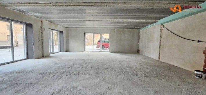 Продаж комерційного приміщення - крута локація! - фото 1