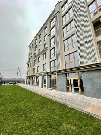 Нежитлове приміщення 1 поверх р-н Синергія, Річ Таун, Бургундія - фото 1