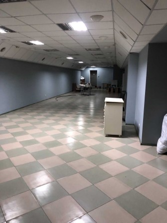 Продаж торгового приміщення 286 м/кв. Центр міста. - фото 1