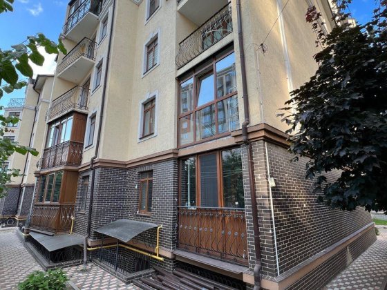 Фасадне приміщення на Річ тауні Ірпінь Ирпень