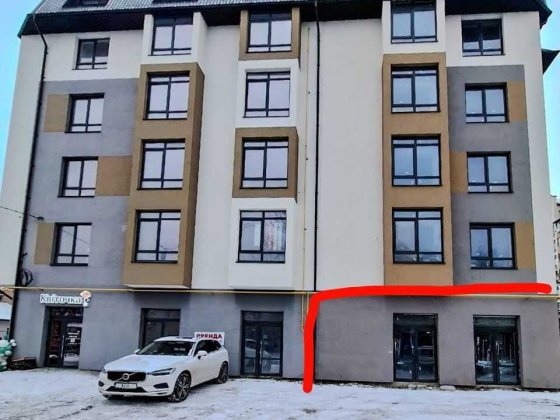 Продаю фасадне приміщення 121м2 на вулиці Вовчинецька 115. Івано-Франківськ
