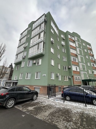 Продаж комерційного приміщення 85 метрів (1поверх+цоколь) центр міста - фото 1