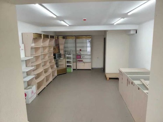 Продаж фасадного приміщення в районі Хоткевича (житловий будинок) Ивано-Франковск