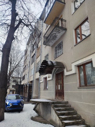 Продаж  приміщення під бізнес біля  парку ім.Шевченка - фото 1