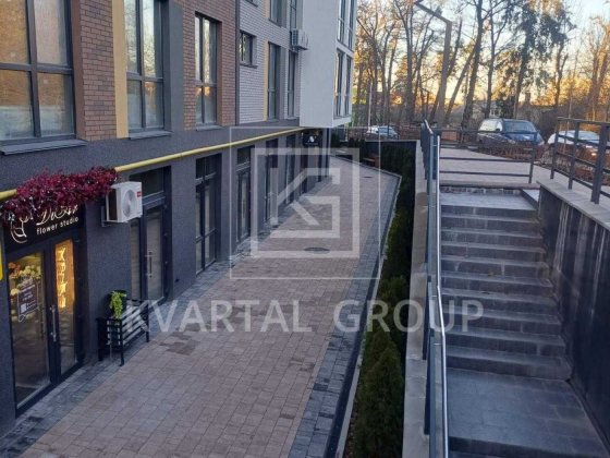 Комерція з ремонтом фасадного приміщення в НОВОМУ ЖК/ по вул.Лисенка Ирпень