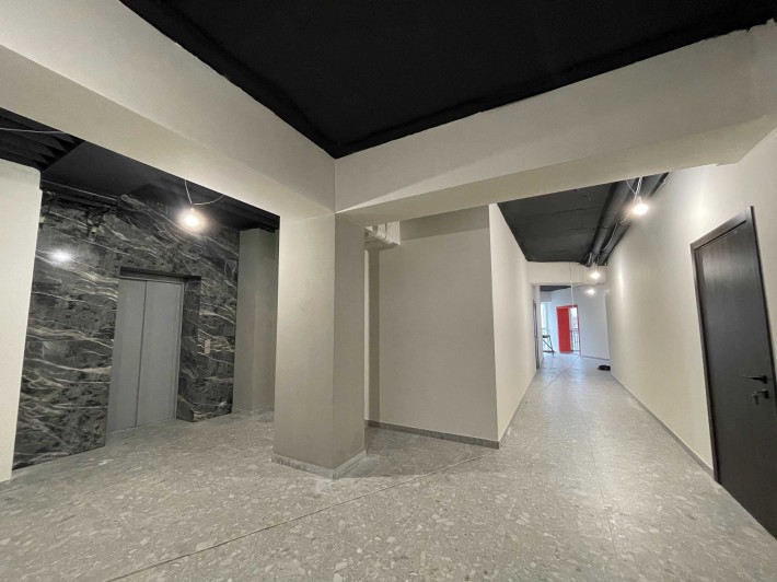 Комерція в ЖК "GRAND Липини". Зданий будинок. - фото 1