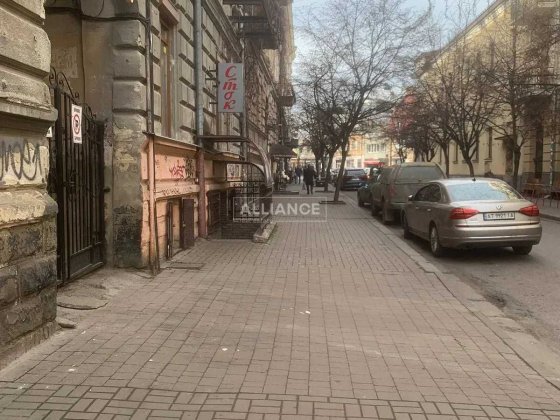 Продаж комерції 85м2 в самому центрі міста, вул.Леся Курбаса Івано-Франківськ