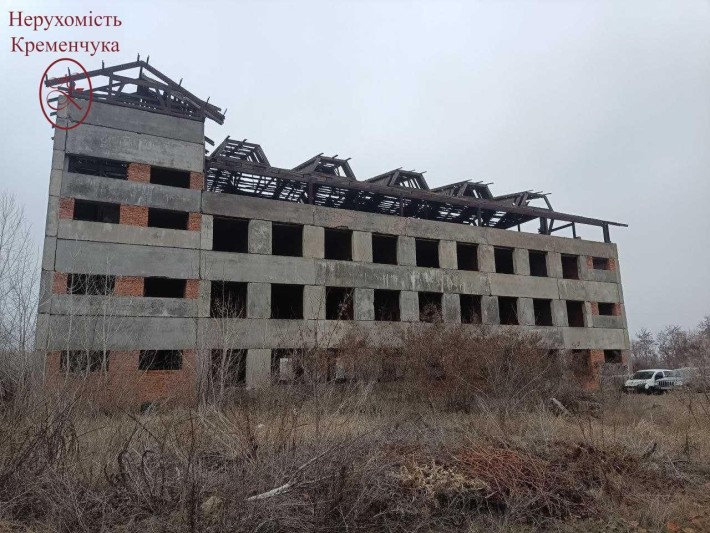 Продаж дві недобудовані будівлі в промзоні - фото 1