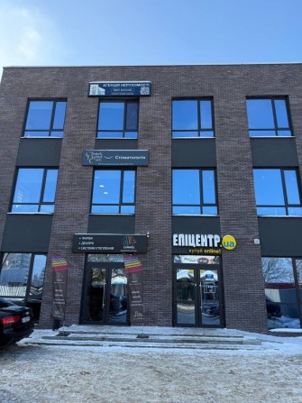 Комерційне приміщення універсальне: офіс, магазин, дитячий центр - фото 1