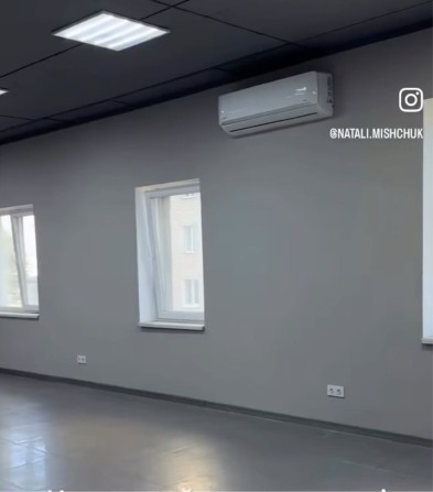 Продам фасадне приміщення по вул.Рівненська - фото 1