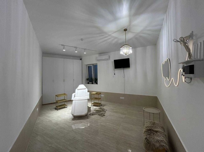 Продаж площі в ЖК "GRAND Липини"! - фото 1