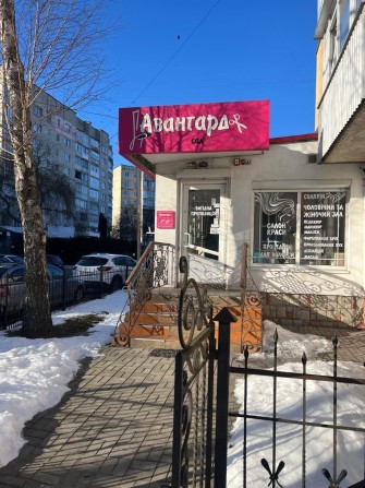 Продам фасадне комерційне приміщення - фото 1