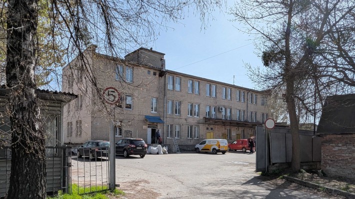 Нежитлові будівлі - м. Луцьк, Волинська обл. - фото 1