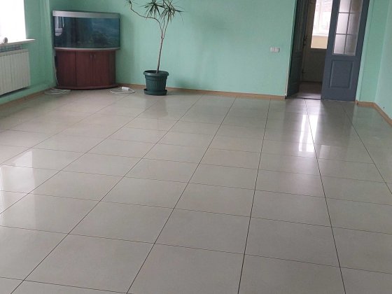 Офіс,  виставкова зала Полтава