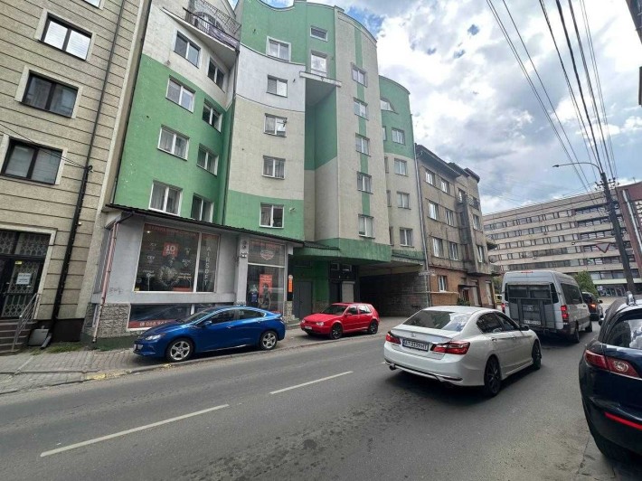 Комерційне приміщення з фасадним входом, центр - фото 1