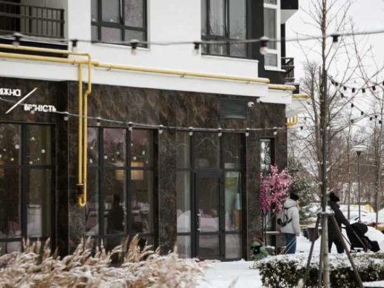 Торгова площа 485 м²  у густозаселеному ЖК  Продаж Ирпень