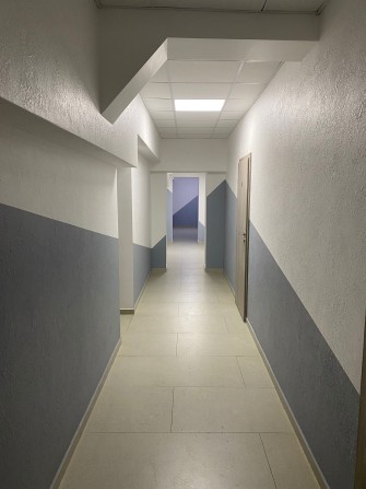 Продаж офісних приміщень 167.2 м² (7 кабінетів) з орендарями 12 школа - фото 1