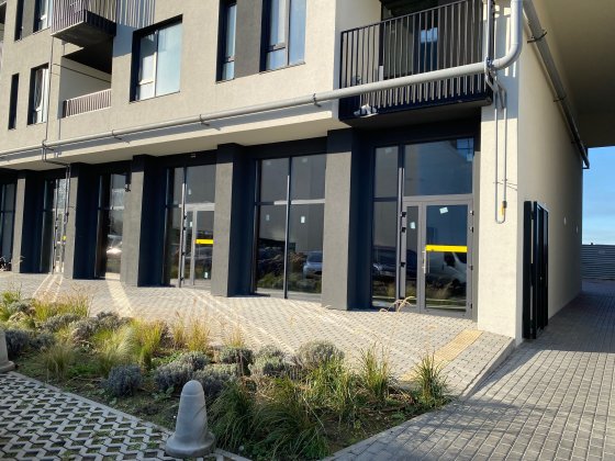 Унікальне приміщення під ваш бізнес в ЖК «Емпатіка» 85 м² 2 входи Рівне