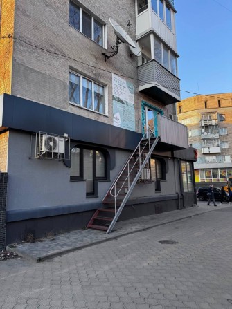 Продаж / Об'єкт сфери обслуговування / вул. В.Чорновола, Центр, Рівне - фото 1