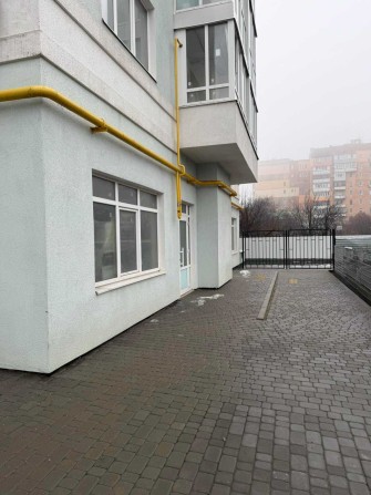 Продаж нежитлового приміщення 116м2 фасад - фото 1