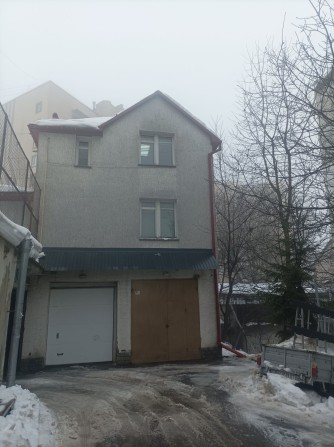 Продам офісне приміщення окрема двоповерхова будівля,можна під житло - фото 1