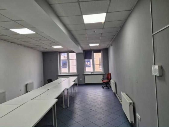 Продається приміщення в центрі міста на 2 поверсі. Вул. Новгородська Івано-Франківськ