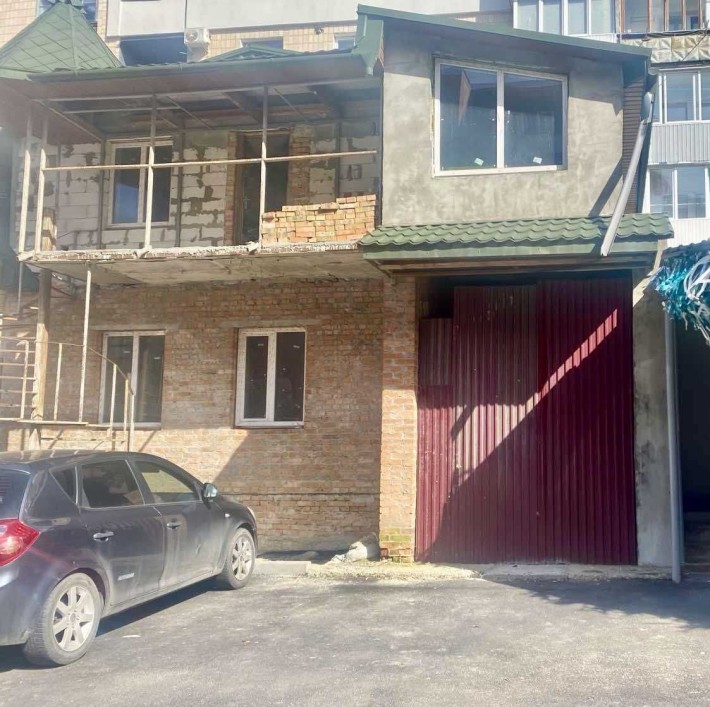 ПРОДАЖ  комерц. приміщення 214 кв.м + підвал 73 кв.м, м. Тернопіль - фото 1