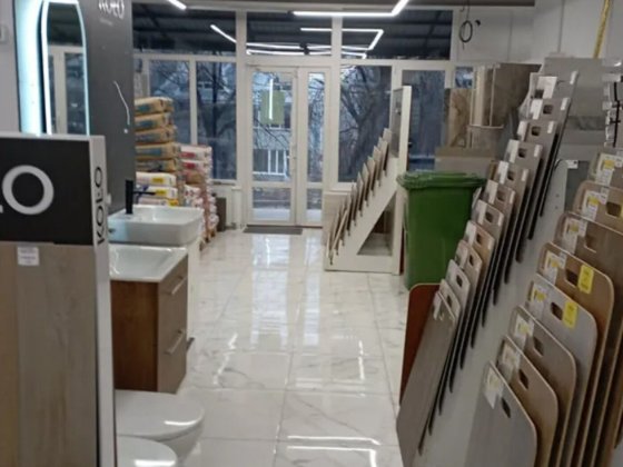 Продаж комерційного приміщення на вул. Київська, площа 253 кв.м Тернопіль