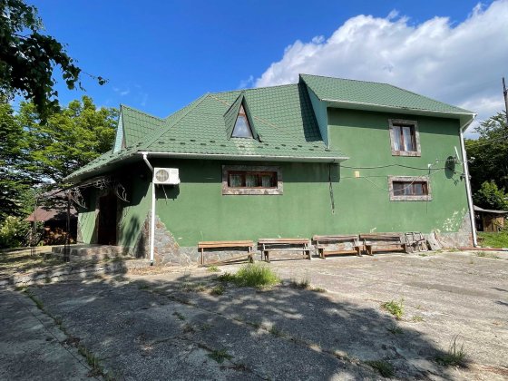 Продається КОМПЛЕКС приміщень під любий вид діяльності Чернівці