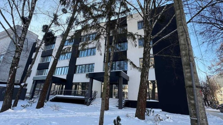 Продам комерційне приміщення в самому серці м.Рівного!!! - фото 1