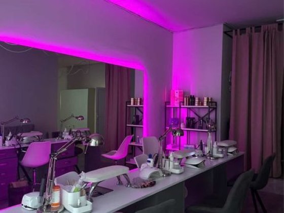 Продам готовий салон краси Ужгород
