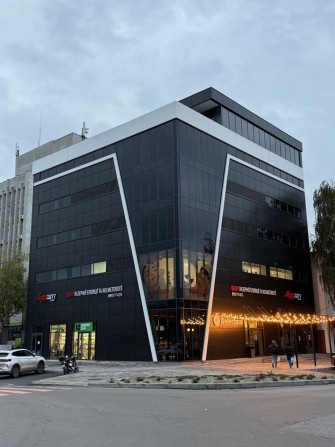 Продаж торгово-офісних приміщень в центрі міста! Гоголя/Небесна Сотня - фото 1