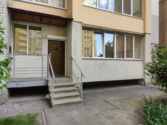 Продаж офісного приміщення з окремим входом на Митниці Черкаси