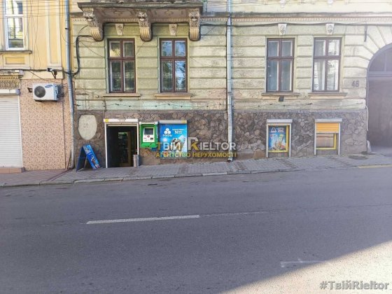 Продам фасадне приміщення 94 м² у центрі Чернівців, Руська Чернівці