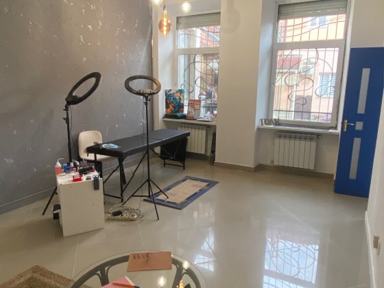 Здається в центрі міста комерційна нерухомість Ужгород